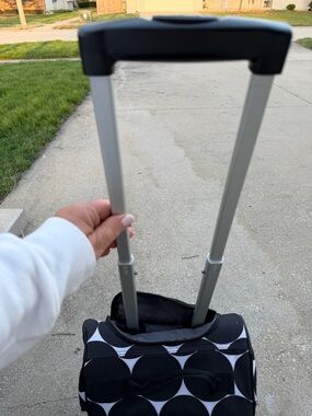 thirty-one Black and White Geometric Rolling Tote with Telescopic Handle